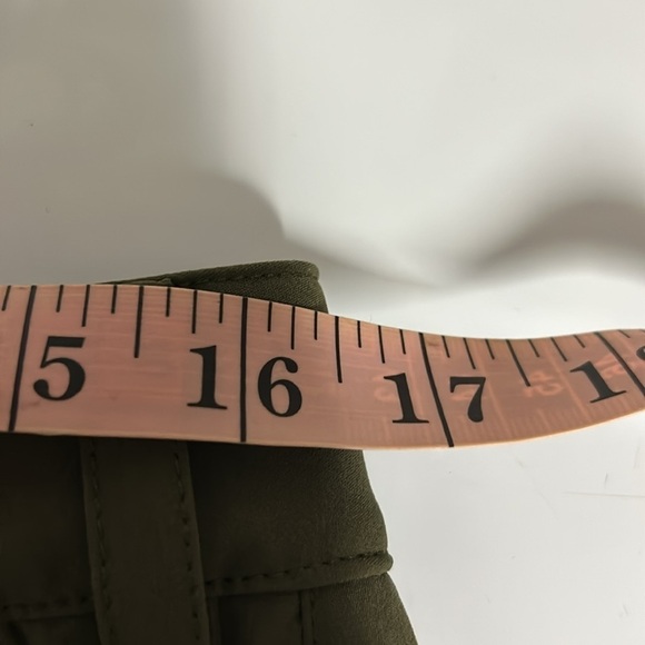 REI Sahara Rollup Cargo Pant Olive Green -Size 10 - Picture 8 of 10